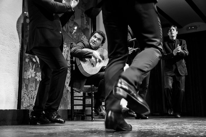 Flamenco Show at Tablao El Arenal With Drink and Optional Dinner or Tapas - Venue Atmosphere and Choreography