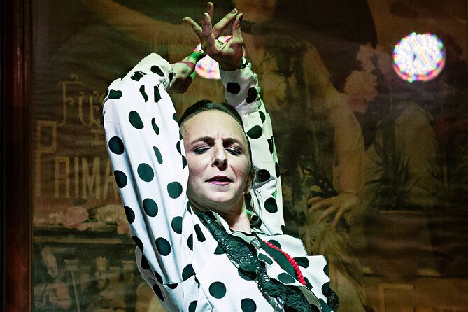 Flamenco Show in Seville at Bar and Tapas - Participant Requirements