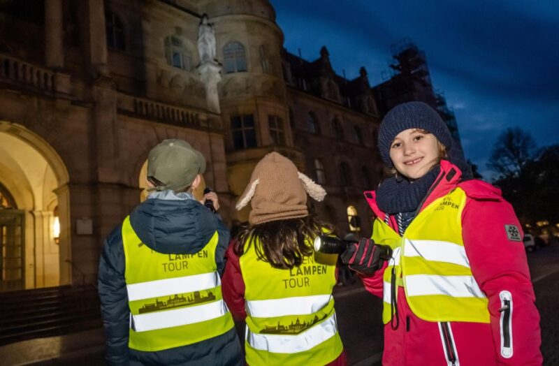 Flashlight Tour for Children/Teenagers - Key Points