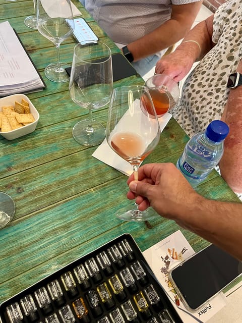Flavors Route: Tasting of 5 Wines With Pairing in Alicante - Charming Venue and Location
