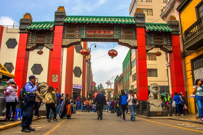 Flavors & Tradition: Walking City Tour With Food Tasting - Sampling Peruvian Dishes