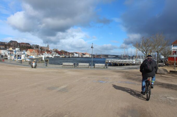 Flensburg: Harbor Scavenger Hunt With GPS and Radio - Why Choose This Activity