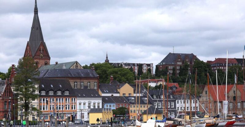 Flensburg: Private Guided Walking Tour - Historical Foundation