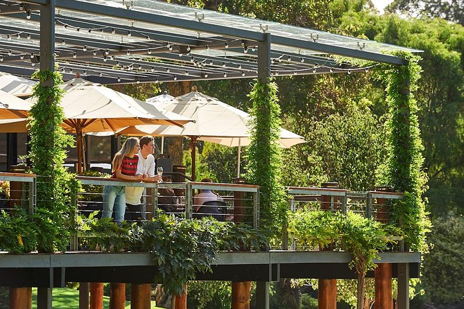 Flight to Leeuwin Winery for Lunch - Booking and Confirmation