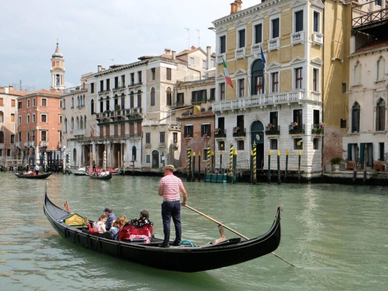 Float Privately: Gondola Tour of Peggy Guggenheim - Inclusions and Exclusions