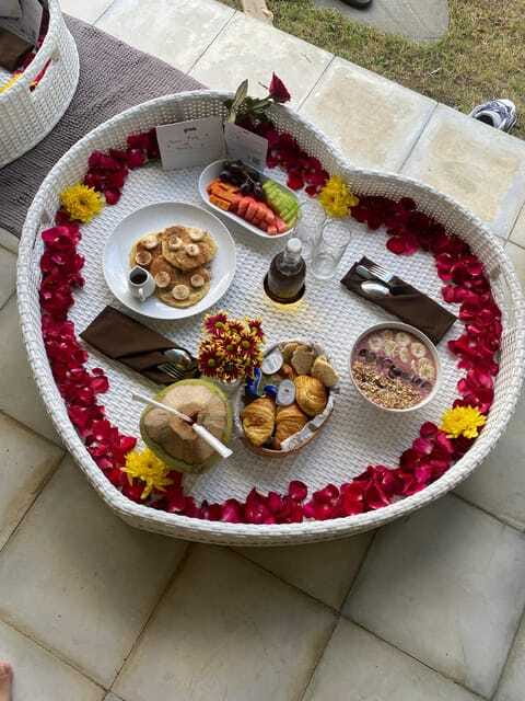 Floating Breakfast Delivery in Bali - Dietary Considerations