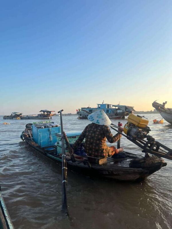 Floating Market, Flower Village Authentic Mekong Delta Tour - Can Tho Floating Market Experience