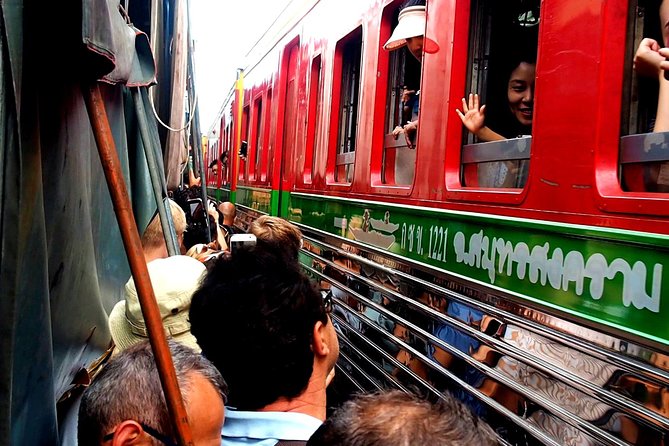 Floating & Railway Market and Coconut Farm Tour [Optional Luxury] - Railway Market Experience