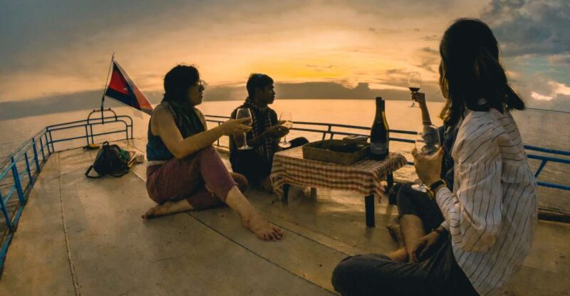 Floating Village Sunset Boat & Jeep Tour Inclusive Drinks - Guide and Customer Feedback