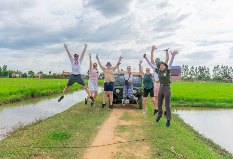 Floating Village Sunset Boat & Jeep Tour Inclusive Drinks - Explore Cambodian Countryside