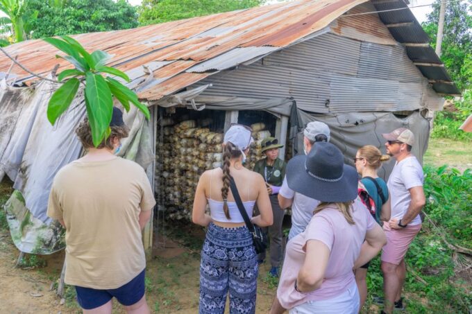Floating Village Sunset Boat & Jeep Tour Inclusive Drinks - Gain Insight Into Local Life