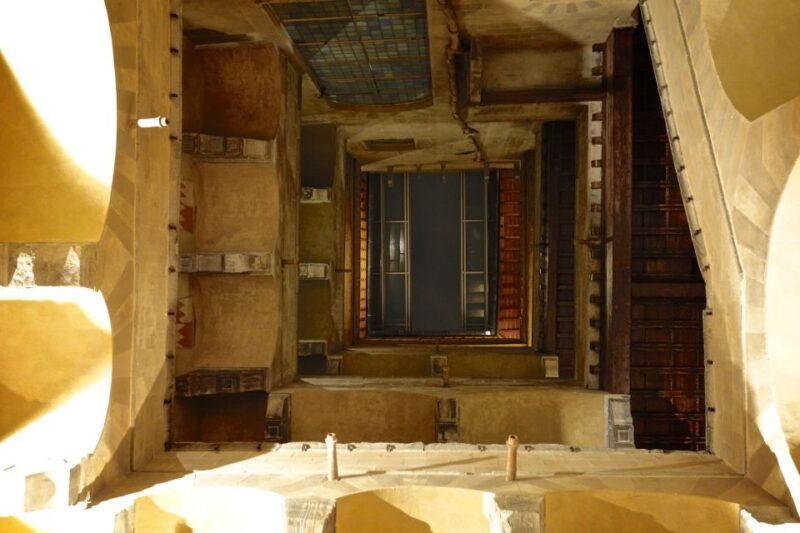 Florence: 1-Hour Private Tour of an Ancient Florentine House - Accessibility and Languages