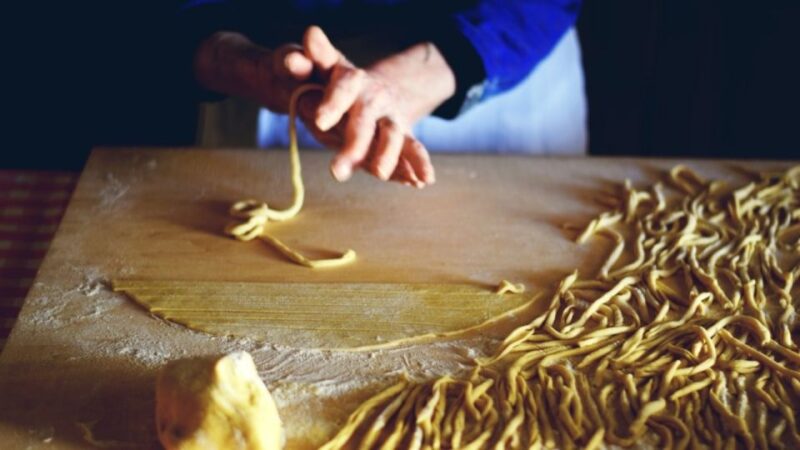 Florence: 3-Course Tuscan Cooking Class With a Local - Class Inclusions