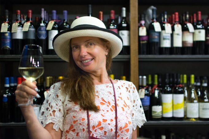 Florence: 3-Hour Private Wine Tour - Vasari Corridor and Ponte Vecchio