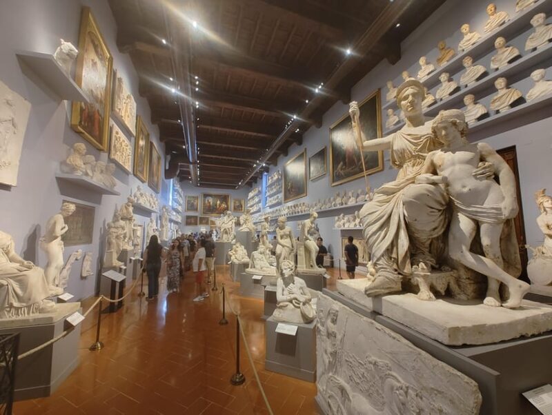 Florence: Accademia Gallery and Michelangelo's David Tour - Guided Tour Details