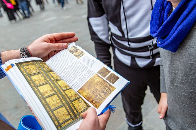Florence by Night Guided Walking Tour:Duomo Old Bridge & All Must-See Highlights - Safety Measures and Recommendations