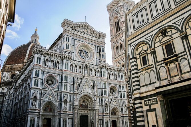 Florence Card and Exclusive Private Tour on Michelangelo Genius - Florences Renowned Museums