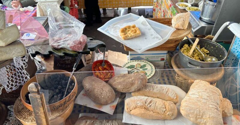 Florence: City Highlights and Street Food Walking Tour - Overview of the Walking Tour