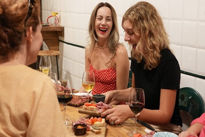 Florence Evening Food Tour With Florentine Steak & Tuscan Wine - Foodie Guide and Walking Tour