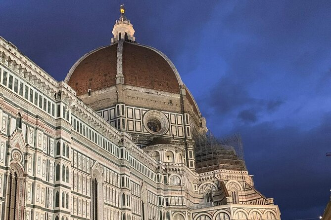 Florence Full Day Tour With Taste of Local Products - Strolling Through Picturesque Neighborhoods