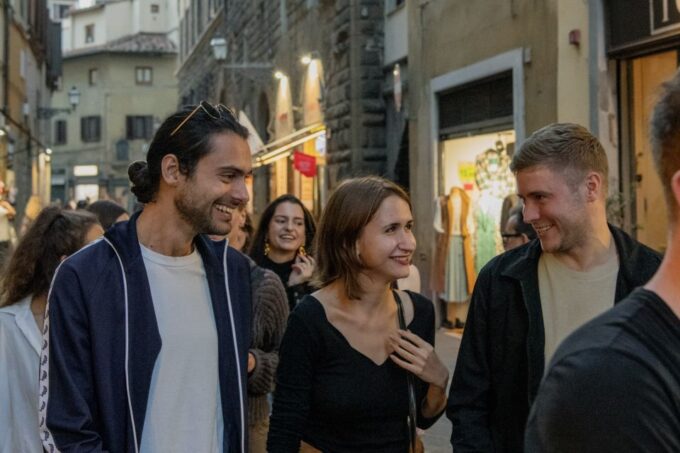 Florence: Guided Walking Tour With Drinks at Local Bars - Drinks and Local Bars