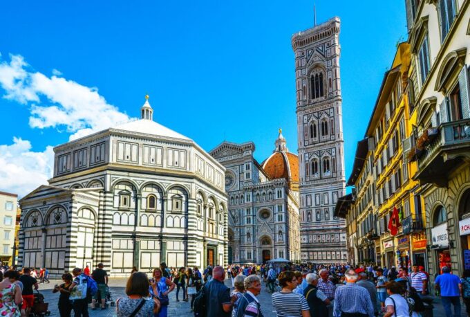 Florence: Guided Walking Tour With Fiorentina Steak Dinner - Exploring the Historical Center