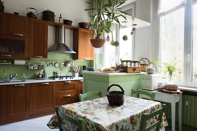Florence: Half-day Market Tour & Dining at Cesarinas Home - Personalized and Tailored Tour Experience