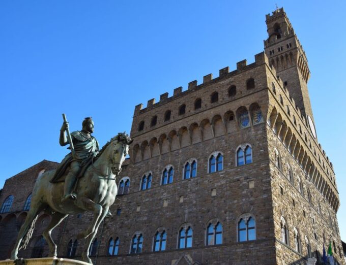 Florence: History Walking Tour With Wine Tasting - Significant Artworks and Monuments