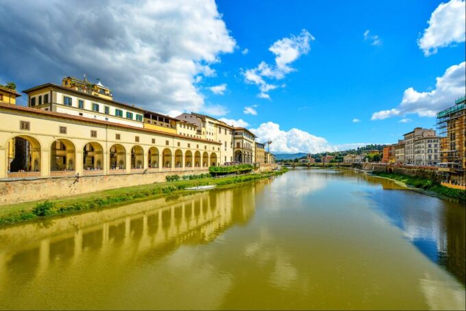 Florence: History Walking Tour With Wine Tasting - Landmarks Explored