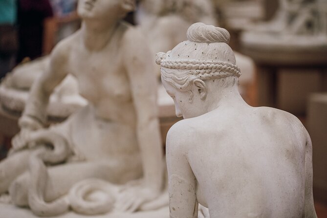Florence in a Day: Michelangelos David, Uffizi and Guided City Walking Tour - Discovering the Treasures of the Uffizzi Gallery