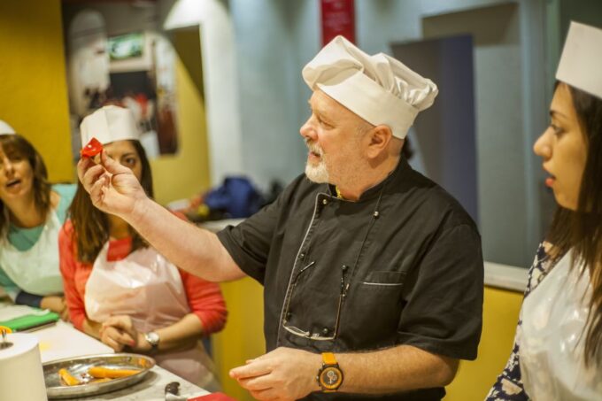 Florence: Market to Table Cooking Lesson - Market Tour and Ingredient Sourcing