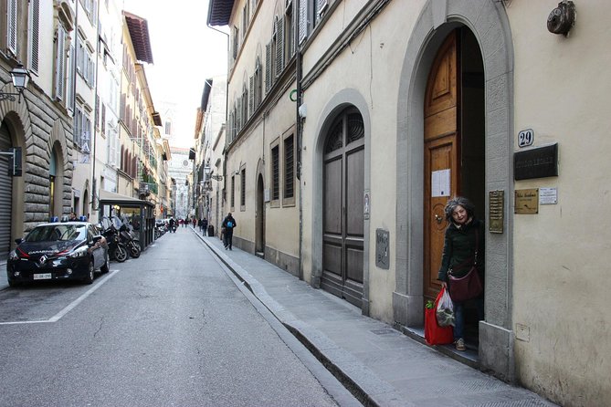 Florence Market Tour and Pasta Class With Food Author Patrizia - Personalized Attention From Patrizia