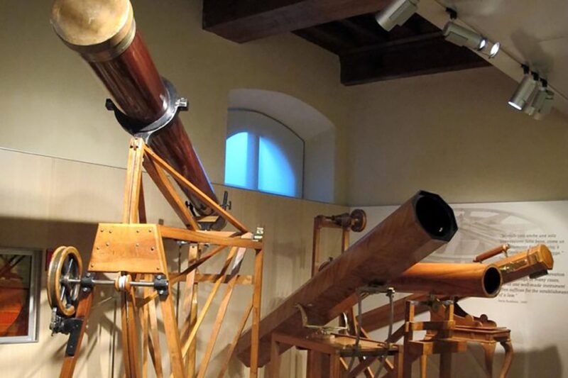 Florence: Museo Galileo Small Group Tour - Group Size and Duration
