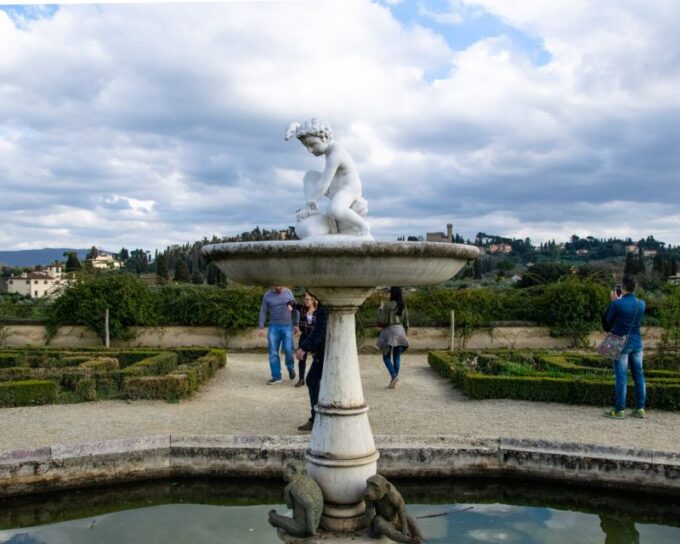 Florence: Pitti Palace and Boboli Gardens Walking Tour - Meeting Point and Availability