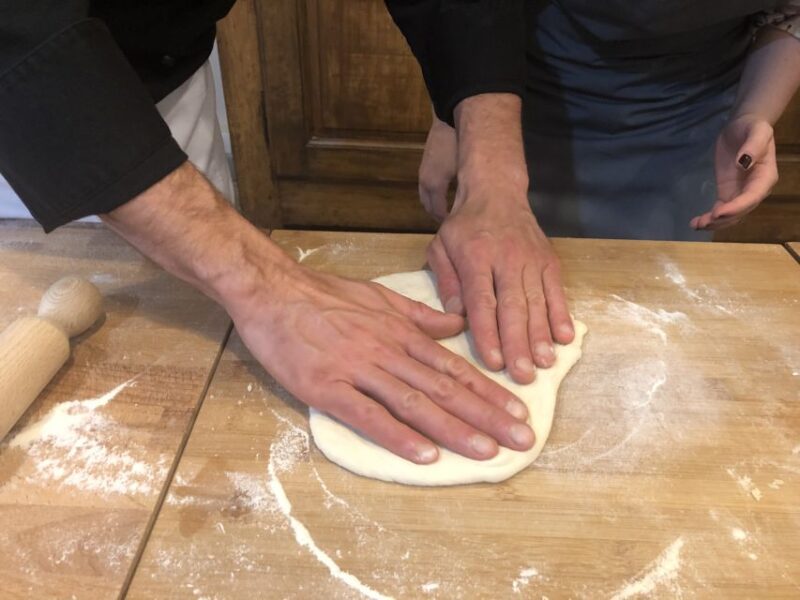 Florence: Pizza and Gelato Family-Friendly Cooking Class - Location and Meeting Point