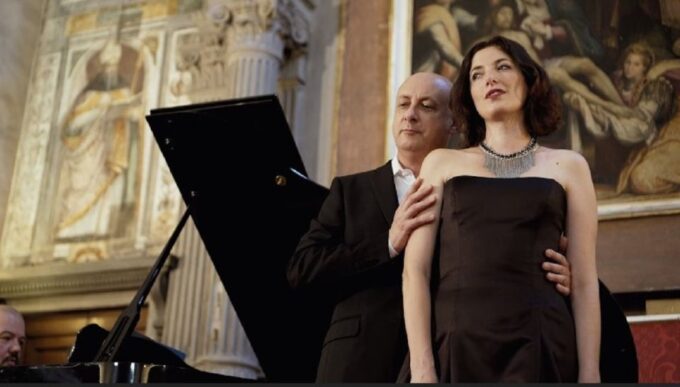 Florence: Pizza Dinner and Opera Arias Concert - Dining at Renowned Pizzeria