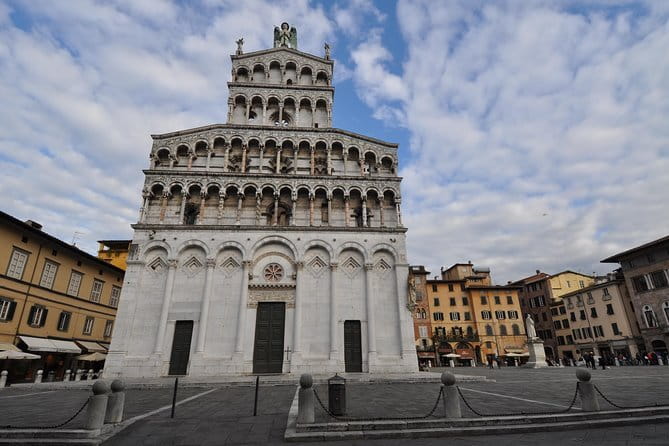 Florence Private Day Trip to Pisa and Lucca - Discovering Luccas Historical Gems