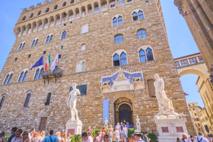 Florence: Private Guided Walking Tour - Exploring Florences Key Sights
