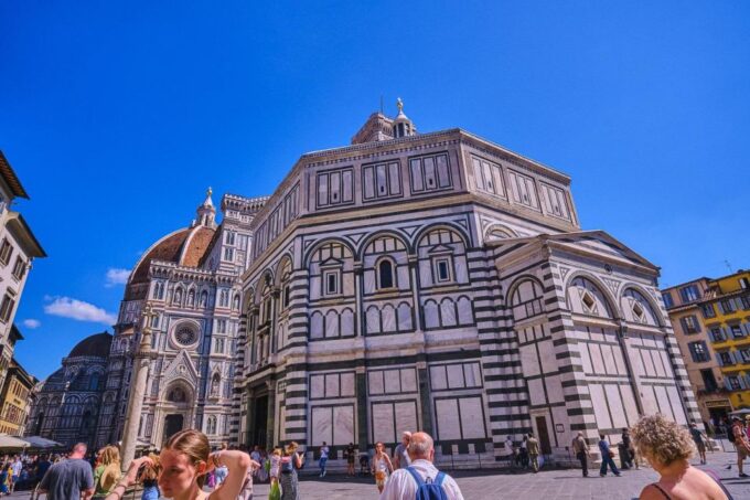 Florence: Private Guided Walking Tour - Discovering the Medieval District