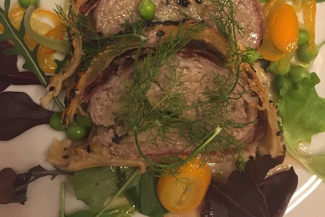 Florence Private Historic Dinner Experience With Wine-Tasting - Dining Atmosphere