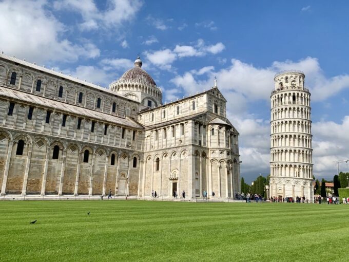 Florence: Private Round-Trip Transfer to Pisa - Hotel Pickup Availability