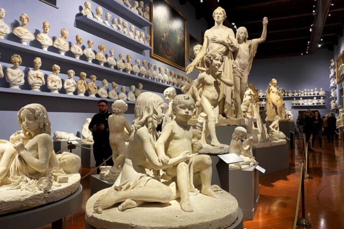 Florence : Private Tour of Accademia & Michelangelos David - Hall of Plaster Casts