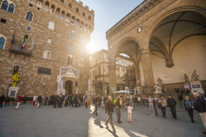 Florence: Private Walking Tour of Florences Hidden Gems - Burial Place of Notable Italians