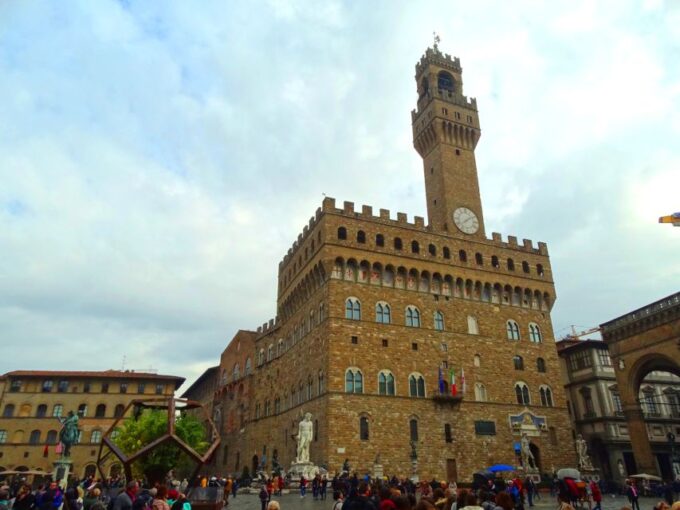 Florence: Private Walking Tour & Piazza Della Signoria - Frequently Asked Questions
