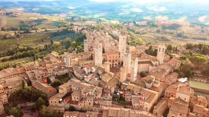 Florence: S. Gimignano, Siena, Chianti & Wine Tasting Lunch - Scenic Views