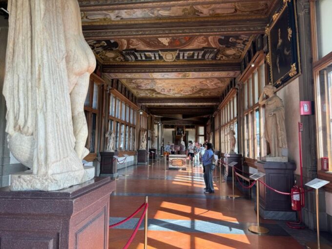 Florence: Skip-the-Line Uffizi Gallery VIP Tour - Tour Accessibility