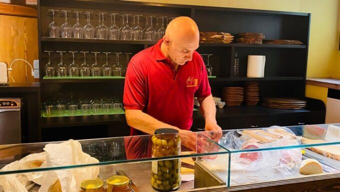 Florence: Taste of Tuscany Wine and Local Food Tour - Tuscan Gastronomic Traditions