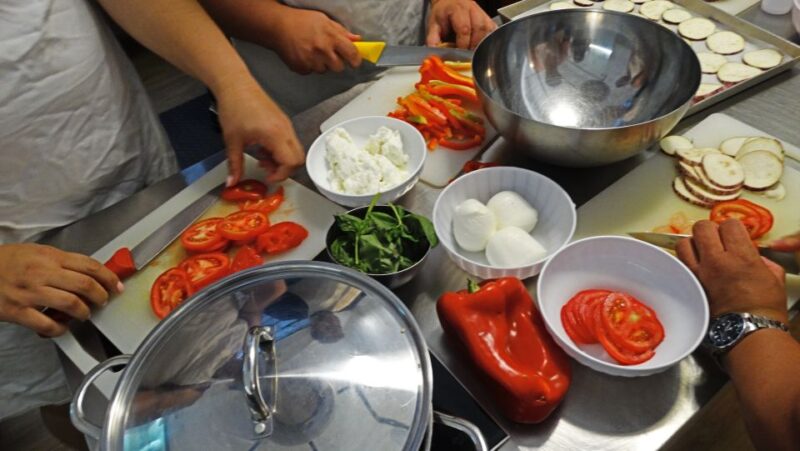 Florence: Tuscan Cooking Course With Dinner - Experience Highlights