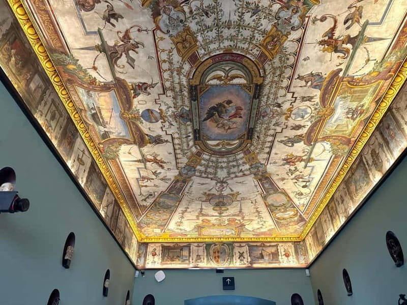 Florence: Uffizi Gallery Fast-Track Ticket - Meeting Point and Important Requirements
