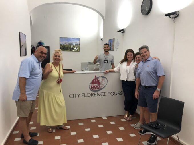 Florence: Uffizi Gallery Small Group Guided Tour - Exploring the Uffizi Gallery